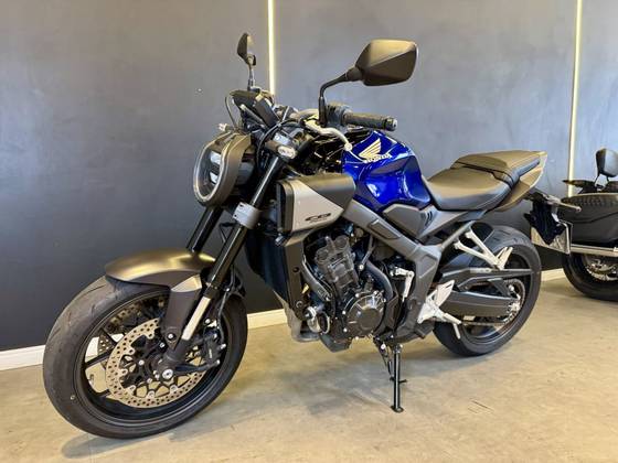 HONDA CB 650R E-CLUTCH HONDA CB 650R E-CLUTCH